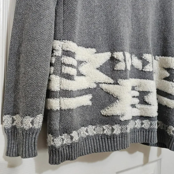 Eddie Bauer Women's Long Hooded Sweater Large Gray Geometric Aztec Cardigan - Picture 8 of 10